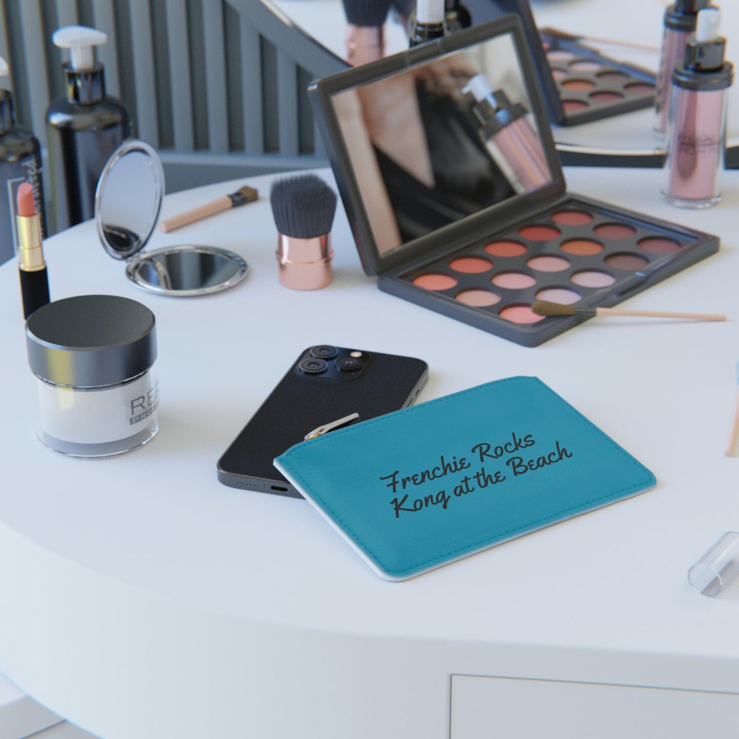 Frenchie Rocks ''Kong at the Beach'' Beauty Bag - Frenchie Rocks