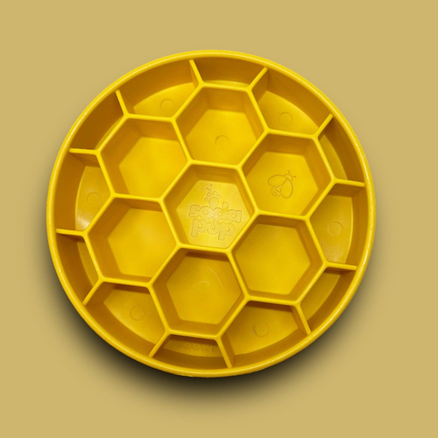 https://frenchierocks.com/cdn/shop/files/frenchie-honeycomb-design-ebowl-enrichment-slow-feeder-bowl-for-dogs-frenchie-rocks-1.jpg?v=1688943981&width=1445